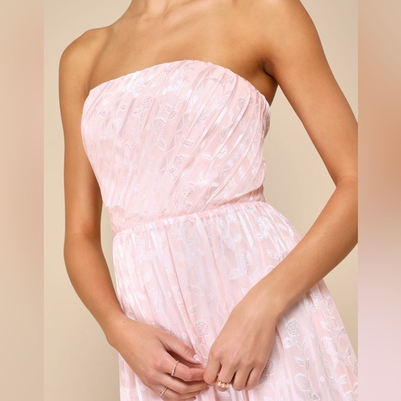 Lulu’s Adorably Elegant Blush Pink Jacquard Floral Satin Stripe Strapless Maxi - Picture 4 of 10